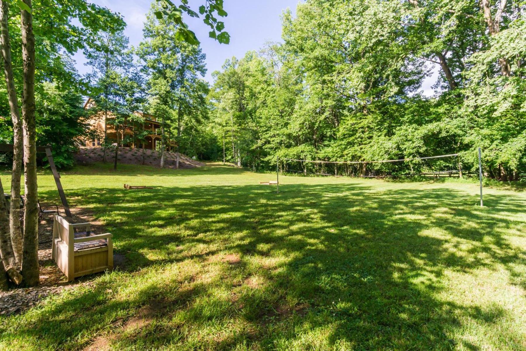 The Big Little Cabin - Hot Tub & Playground Dahlonega Exteriör bild