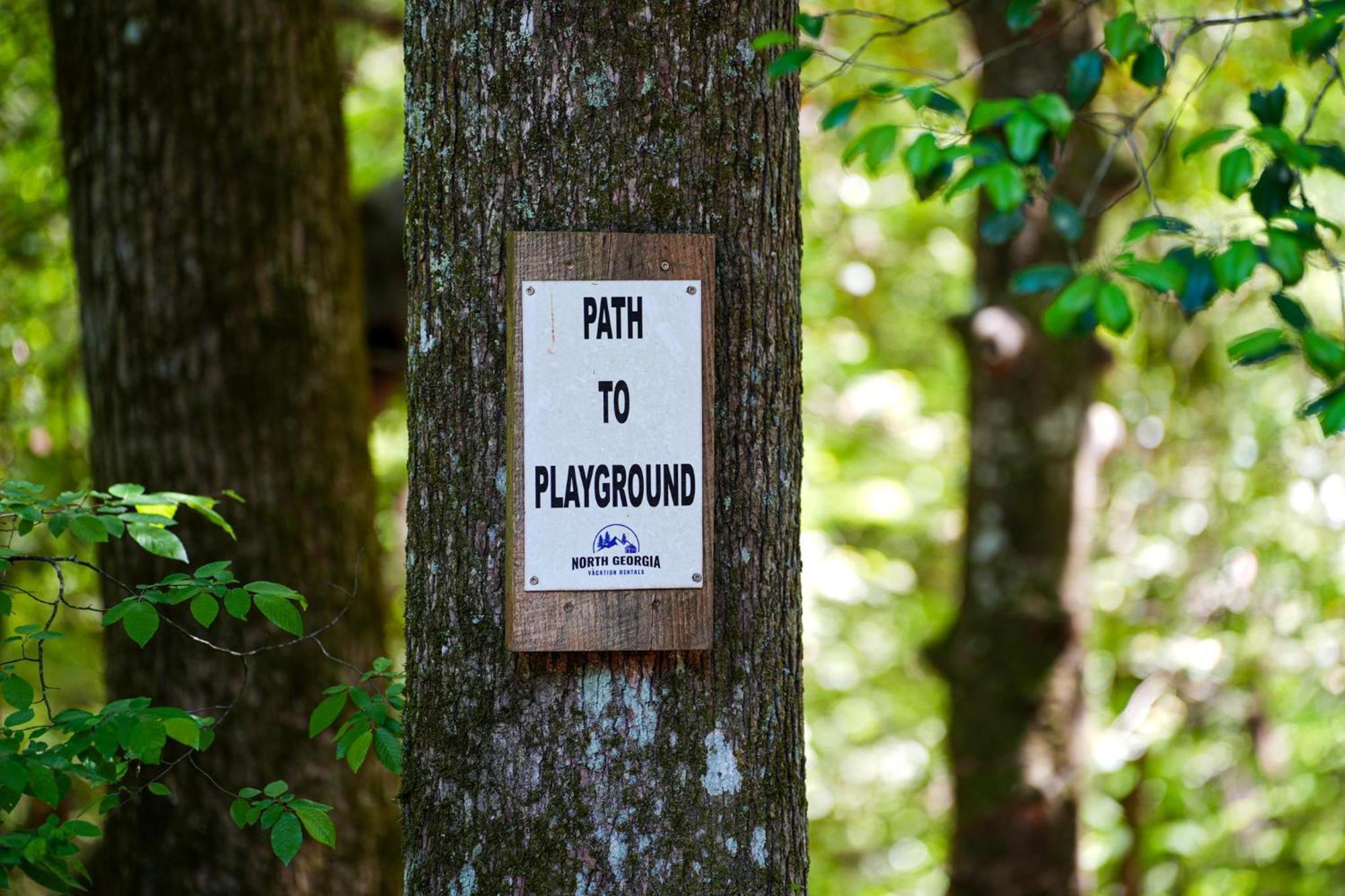 The Big Little Cabin - Hot Tub & Playground Dahlonega Exteriör bild